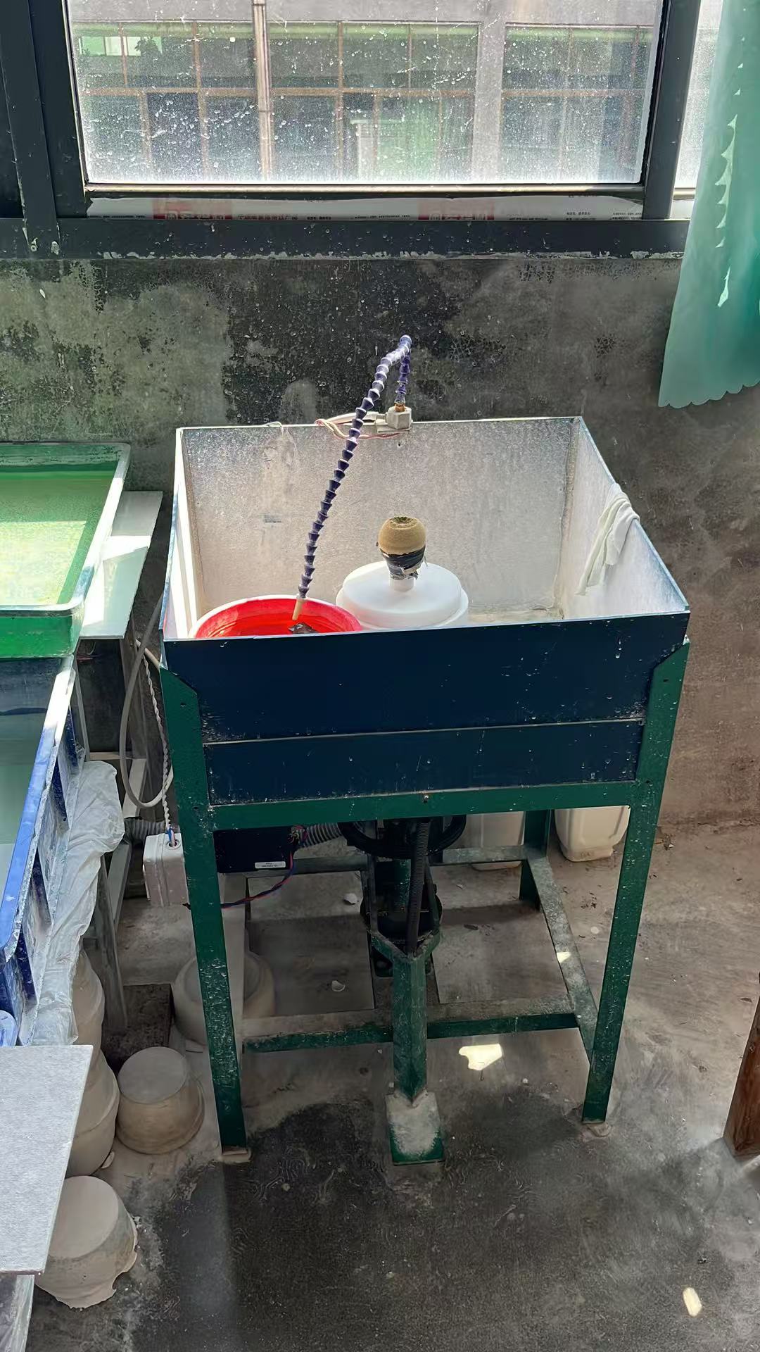 德化陶瓷打磨工位_加工细节_明钻工厂